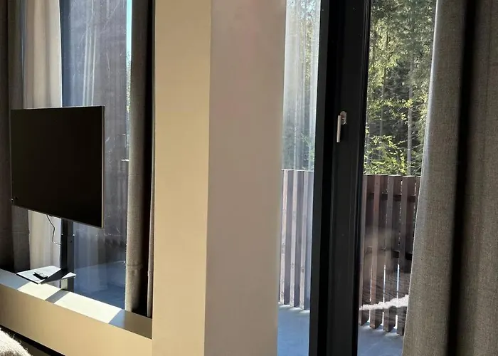 Girski 木屋 布克维