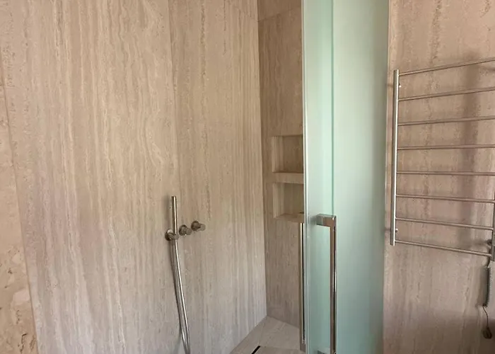 木屋 Girski 布克维