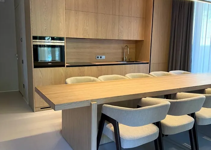 Girski 木屋 布克维